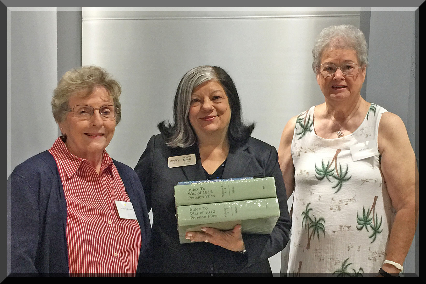 Mesquite Historical and Genealogical Society donates to library